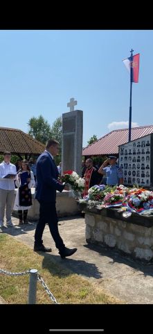 Srpski radikali na pomenu srpskim žrtvama u Zalazju